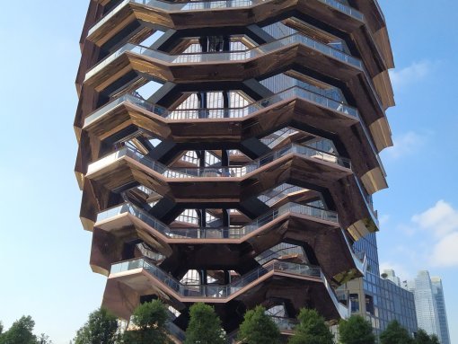 The Vessel - Escultura gigante con un entramado de escaleras en el barrio de Hudson Yards