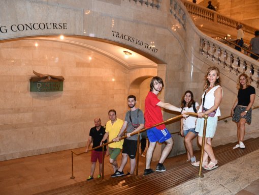 Grand Central Terminal - Dining concourse, tracks 100 to 117